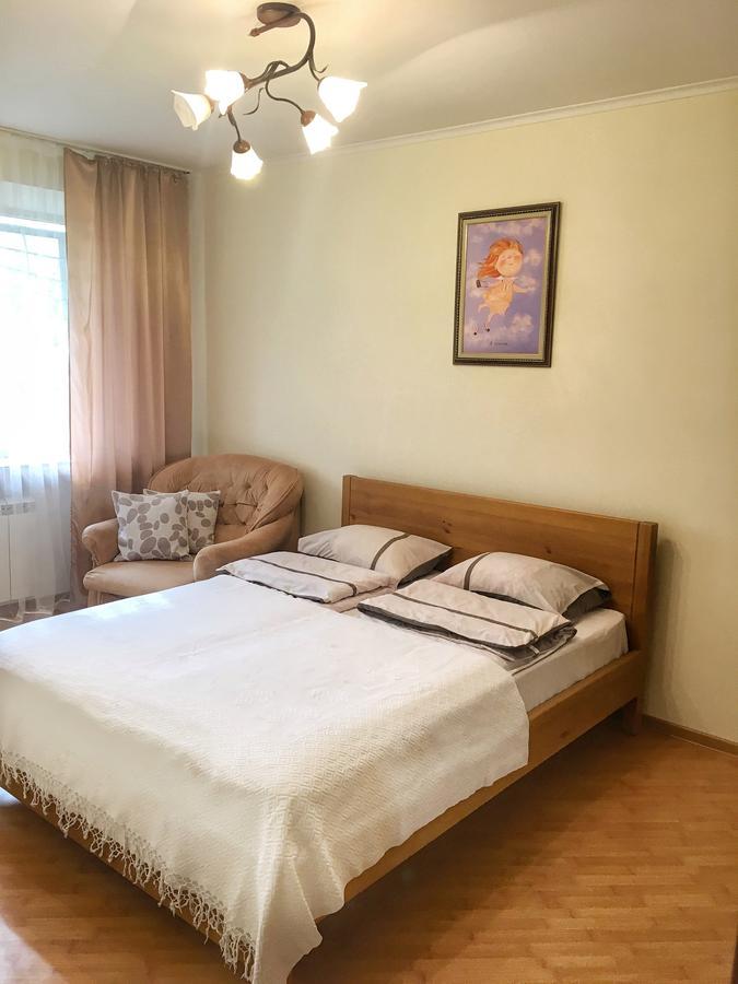 Apartments In The Center Kamianets-Podilskyi Exterior foto
